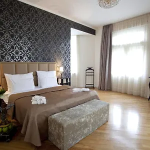 Hotel Deminka Palace, Praga